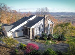 404 Sugarloaf Heights Rd, Drums, PA 18222