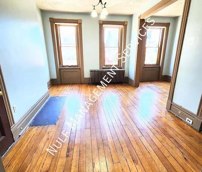 4043 Penn Ave #2 — Photo 5