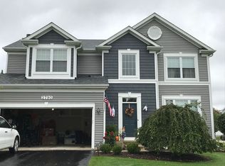 2790 Delaware Ln, Lindenhurst, IL 60046