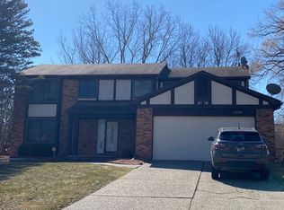 35169 Valley Forge Dr, Farmington Hills, MI
