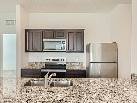 3rd image of 6397 Green Bud Dr