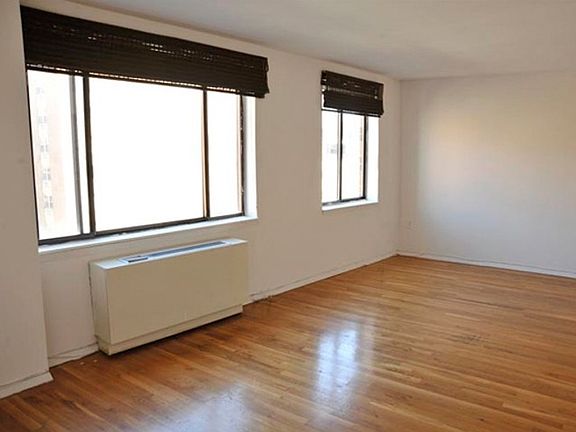 2nd image of 284 Mott St APT 3C