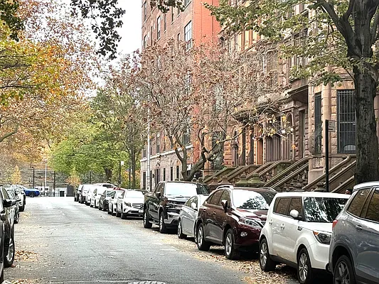 Sold by Corcoran | media 28