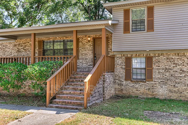 3 bed, 2.0 bath, 1775 sqft, $1,500 — Photo 4