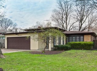 237 Westmoreland Dr, Wilmette, IL 60091