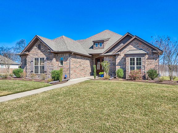 Extensive Landscaping