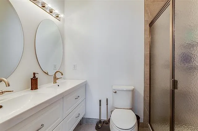 21 Giles Ave #2 — Photo 11