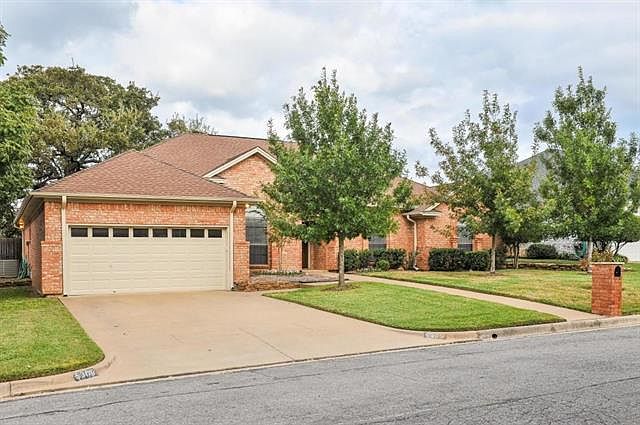1st image of 9309 Weeping Willow Dr