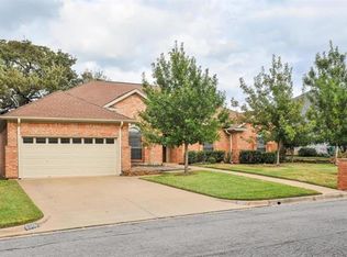 9309 Weeping Willow Dr, North Richland Hills, TX 76182