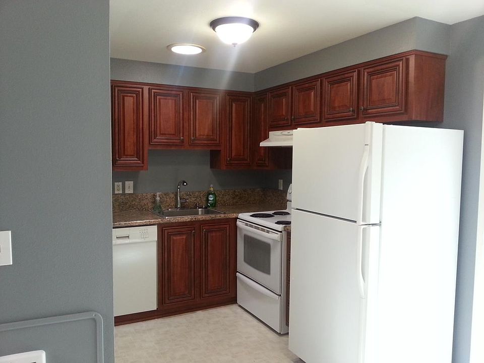 Updated kitchen - fridge incl