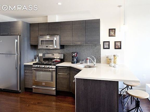 2nd image of 1115 Broadway APT 3D