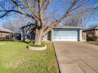 1720 Hunting Green Dr, Fort Worth, TX 76134