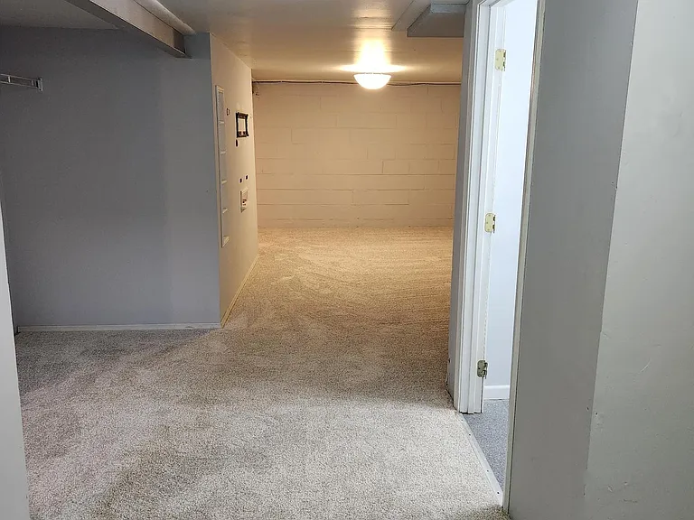 8400 Richard Ave — Photo 14