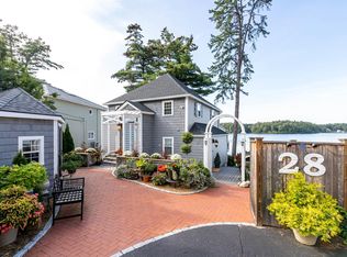 28 S Shore Rd, Salem, NH 03079