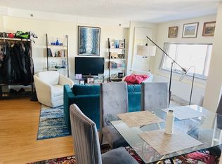 872 Massachusetts Ave APT 701, Cambridge, MA 02139