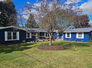 6353 Perry Rd, Grand Blanc, MI 48439