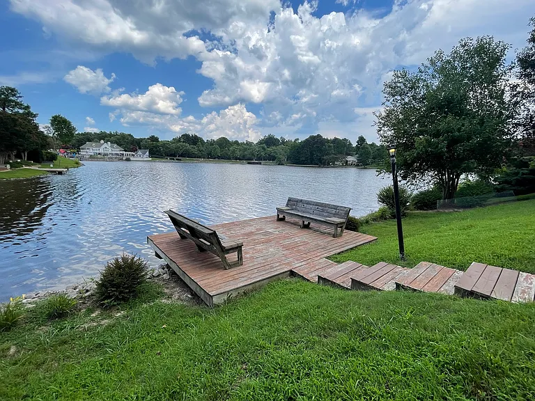511 N Waters Edge Dr — Photo 21