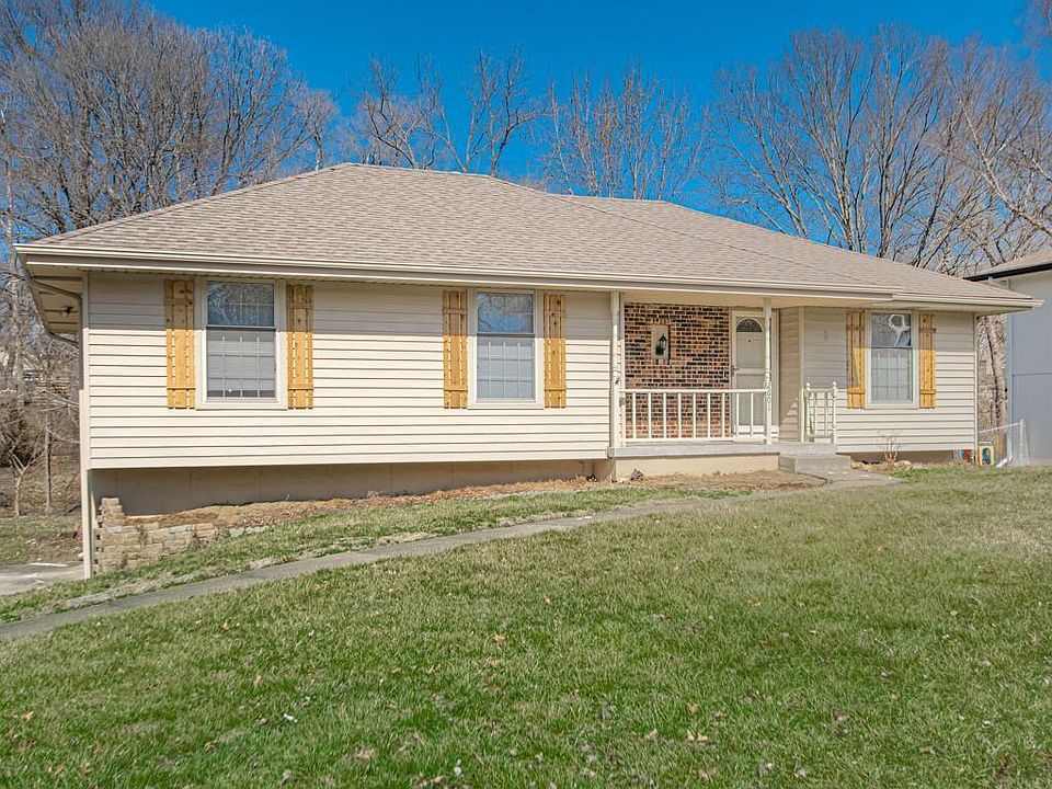 1st image of 2601 NW London Dr