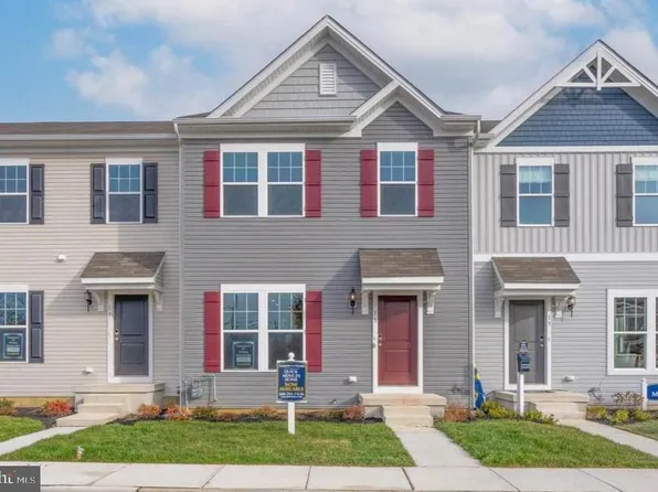 46 Whitaker Ct, Millville, NJ 08332