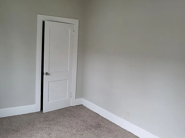 1104 Adams Ave — Photo 9