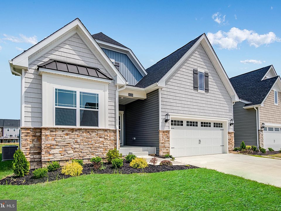 1st image of 34259 Graham Cir
