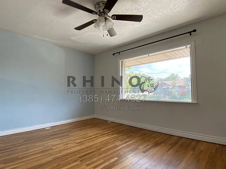 2885 Van Buren Ave #2 — Photo 4