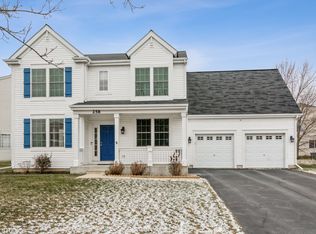 258 W Newbridge Ln, Round Lake, IL 60073