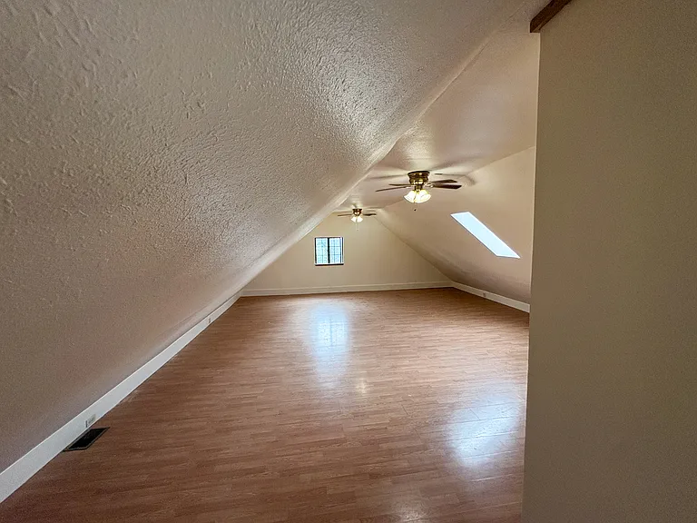 519 Este Es Rd #A — Photo 16