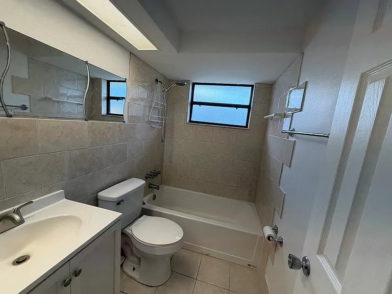 5817 10th Ave — Photo 15