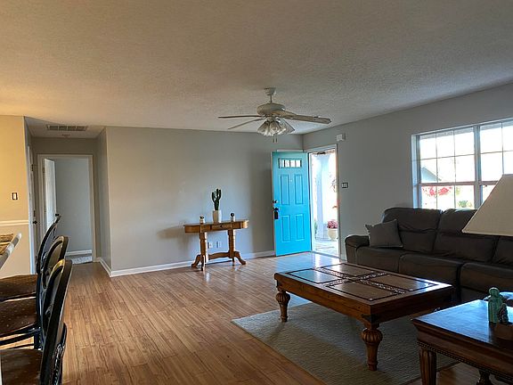 2nd image of 502 Lejeune Dr