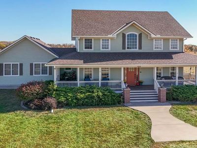 668 E 1375th Rd, Lawrence, KS, 66046