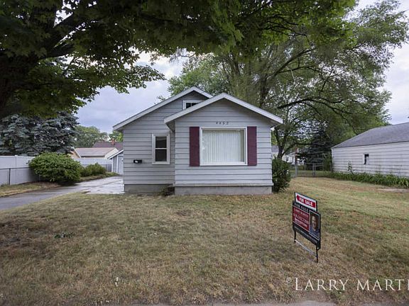 2nd image of 4452 Hyde Park Ave SW