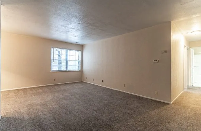 Hillcrest Apartments