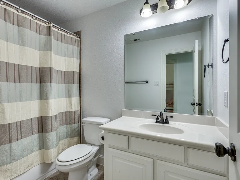 13225 Courtney Dr — Photo 24
