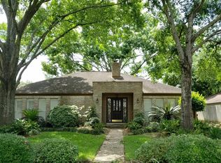 8211 Ivan Reid Dr, Houston, TX 77040