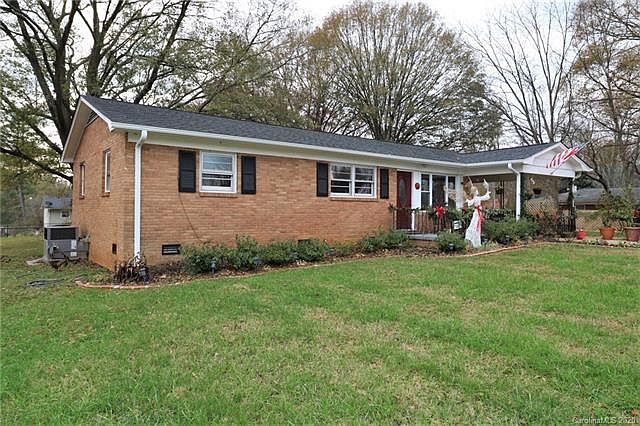 1st image of 2413 Middleton Dr