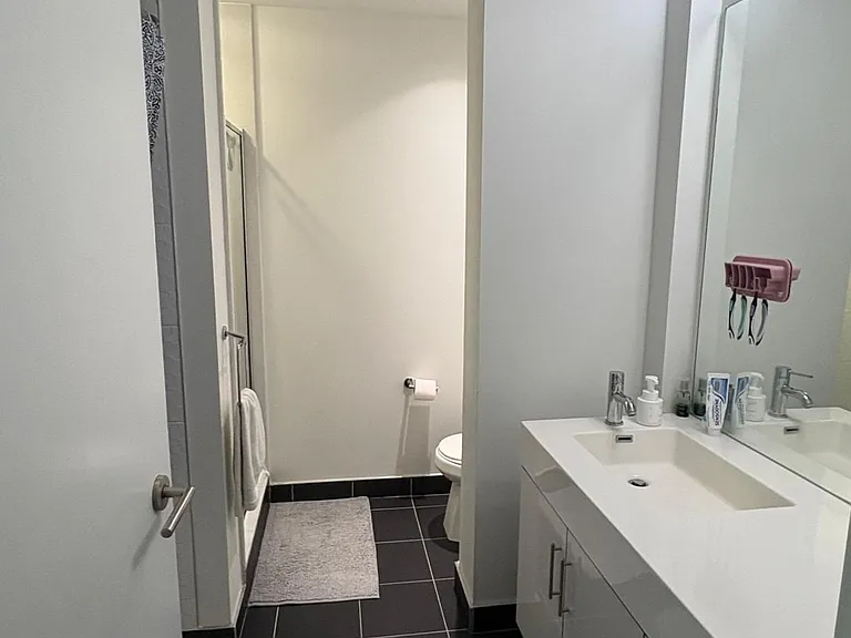 160 Vanderhoof Ave #1413 — Photo 7