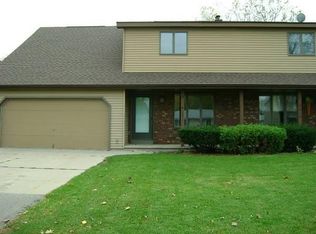 2317 W Jonathon Dr, Appleton, WI 54914