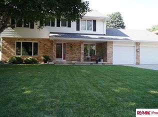 21350 Harney St, Elkhorn, NE 68022