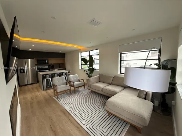 1716 SW 11th St #4, Miami, FL 33135