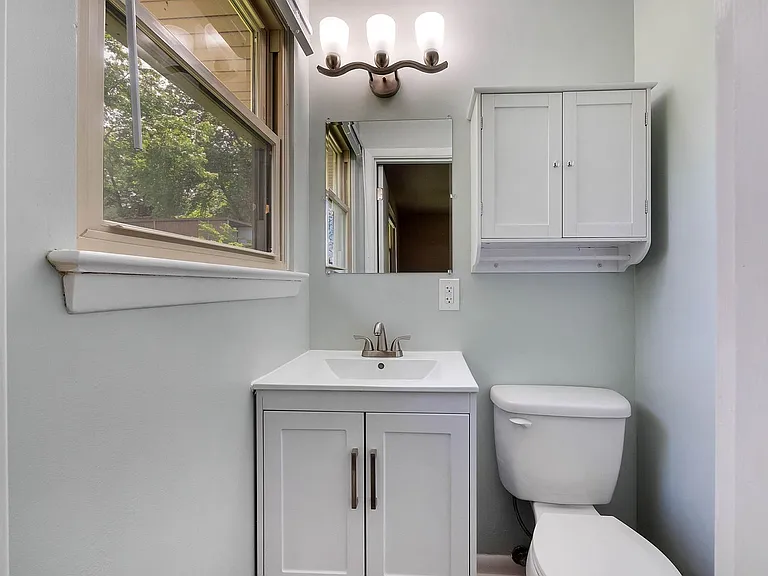 450 Bouton Dr — Photo 14