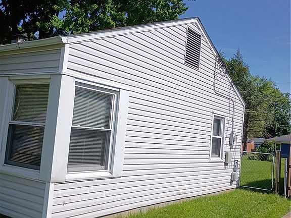 2nd image of 2217 S Hadley Rd