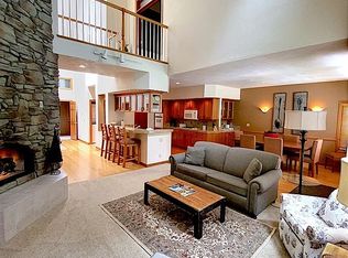 57006 Peppermill Cir #11-A, Sunriver, OR 97707