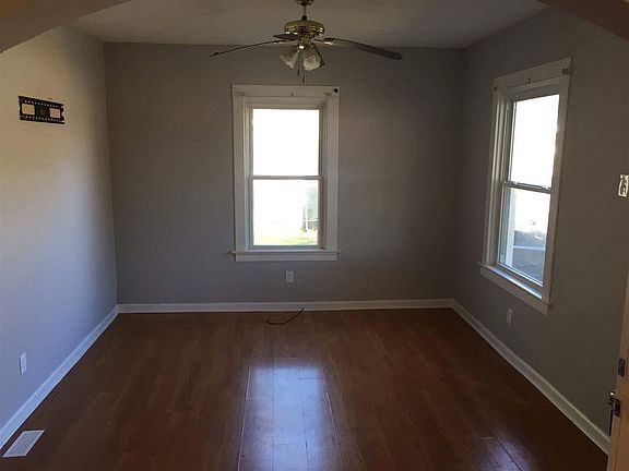 2nd image of 7054 Emma Ave