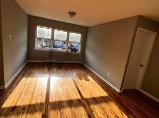 215 S 2nd St APT 4, Elizabethport, NJ 07206
