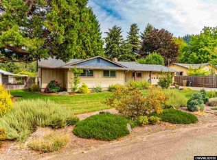 37793 River Dr, Lebanon, OR 97355