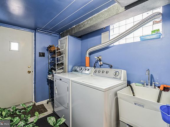 3rd image of 629 Lawler St