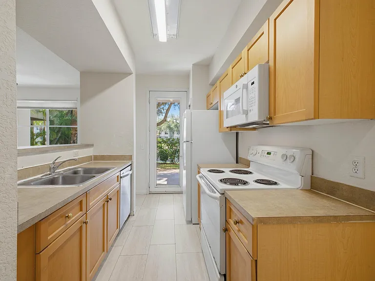 11041 Legacy Blvd #103 — Photo 11