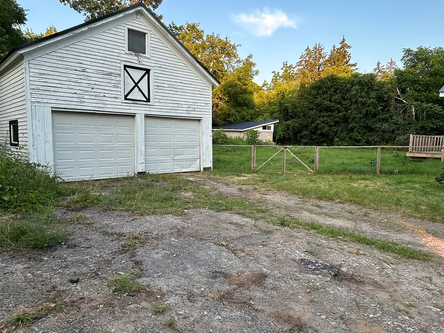 3 bed, 2.5 bath, 1573 sqft, $2,200 — Photo 3