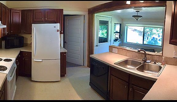 Kitchen and Breakfast Nook